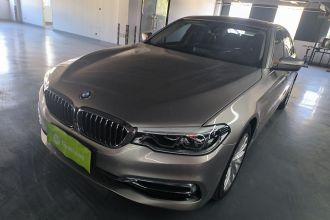 宝马5系新能源 2019款 改款 530Le 豪华套装