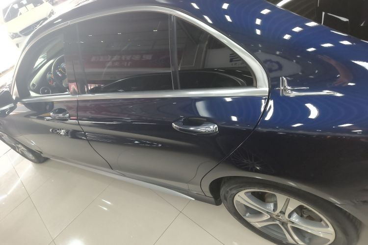 奔驰C级 2020款 C 260 L 运动版车身外观6003