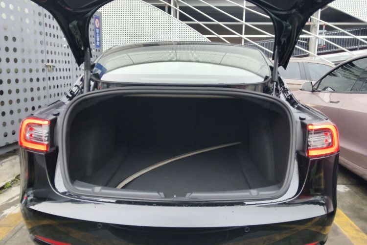 特斯拉 Model 3 2021款 标准续航后驱升级版机舱底盘23