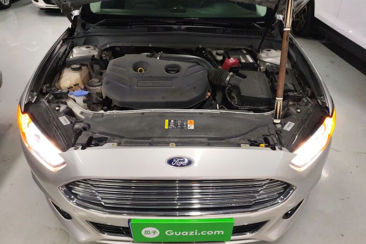 福特 蒙迪欧 2013款 2.0L GTDi200时尚型局部细节24