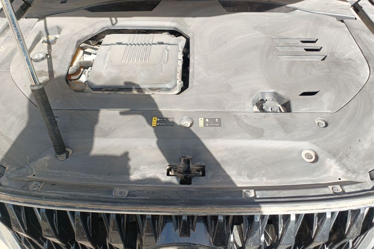 广汽传祺 传祺GS8 2022款 双擎系列 2.0TM 四驱尊贵版 （七座）局部细节24