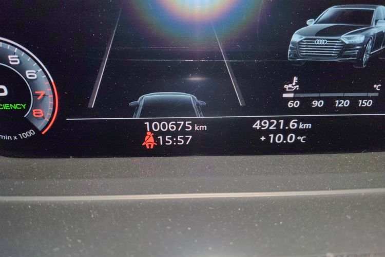 奥迪A8 2018款 A8L 55 TFSI quattro投放版精英型中控内饰15