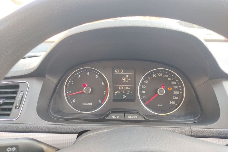 大众 朗行 2013款 1.6L 手动舒适型中控内饰14