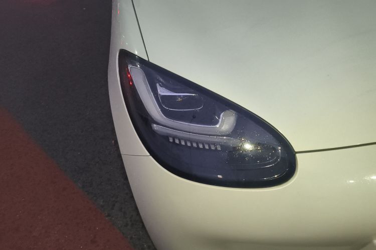 五菱汽车 五菱缤果 2024款 333km 悦享款车身外观8