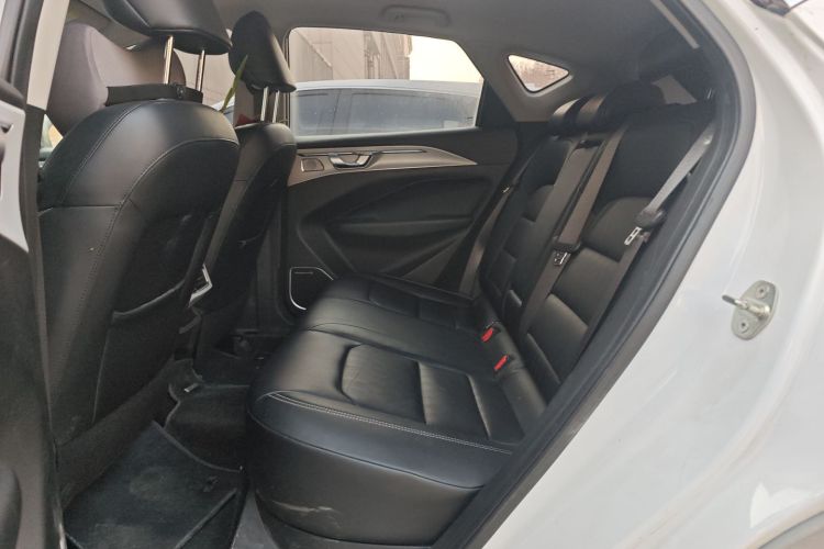 吉利几何C 2022款 550KM 西柚Pro中控内饰21