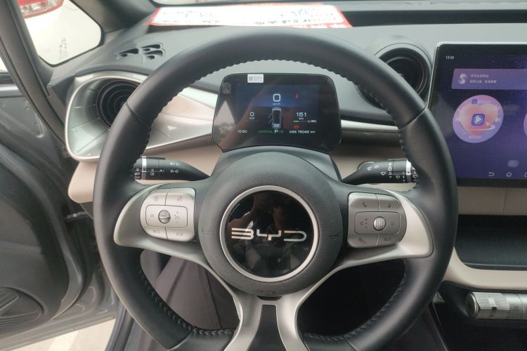 比亚迪 海豚 2023款 420km 自由版中控内饰13