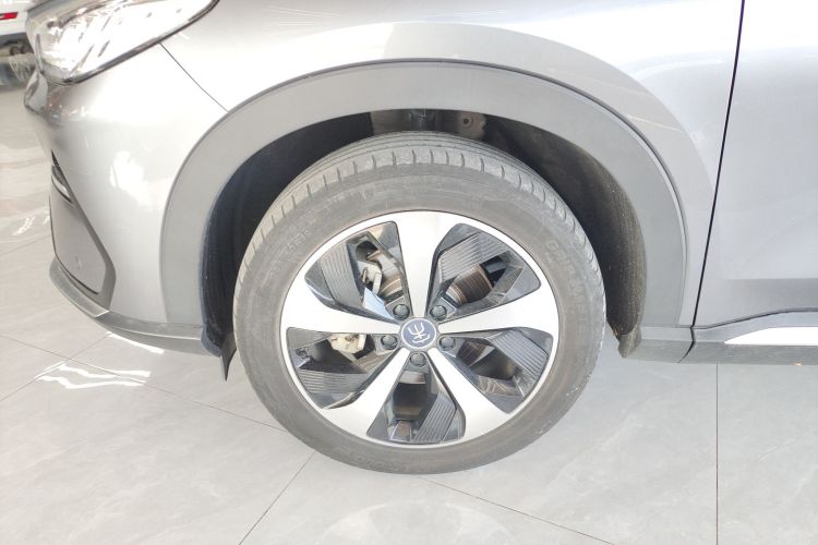 比亚迪 宋PLUS新能源 2021款 EV 尊贵型车身外观6007