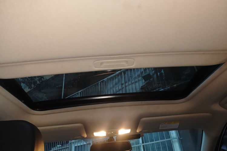 三菱 欧蓝德 2018款 2.4L 四驱豪华版 7座中控内饰22