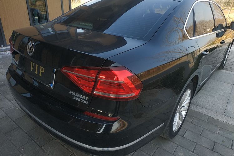 大众 帕萨特 2017款 330TSI DSG尊荣版车身外观9