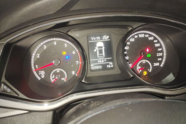 大众 帕萨特 2016款 330TSI DSG尊荣版中控内饰14