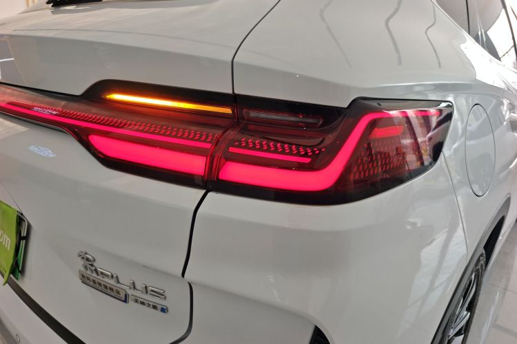 比亚迪 宋PLUS新能源 2025款 EV 智驾版 520km 尊贵型车身外观9