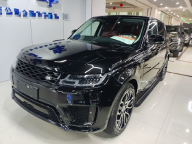 路虎 揽胜运动版 2021款 3.0 L6 耀黑版