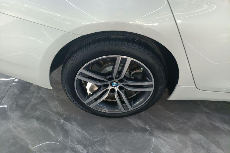 宝马5系 2023款 530Li 领先型 豪华套装车身外观6008