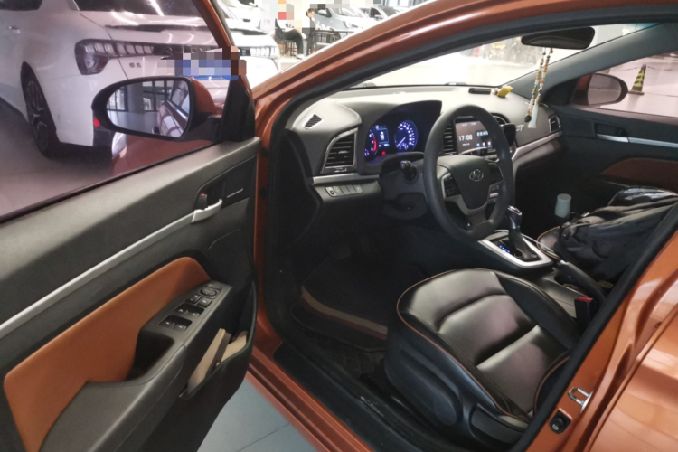 现代 领动 2016款 1.6L 自动智炫·精英型中控内饰20