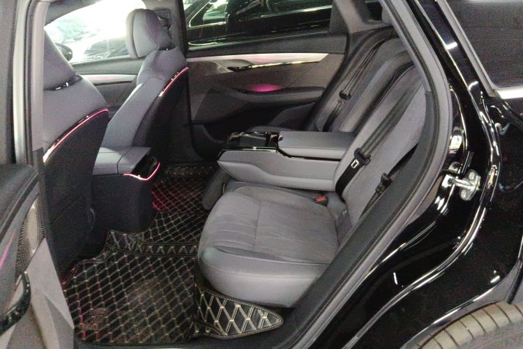 岚图汽车 岚图追光 2023款 四驱旗舰版中控内饰21