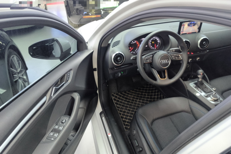 奥迪A3 2020款 Limousine 35 TFSI 时尚型 国VI中控内饰20