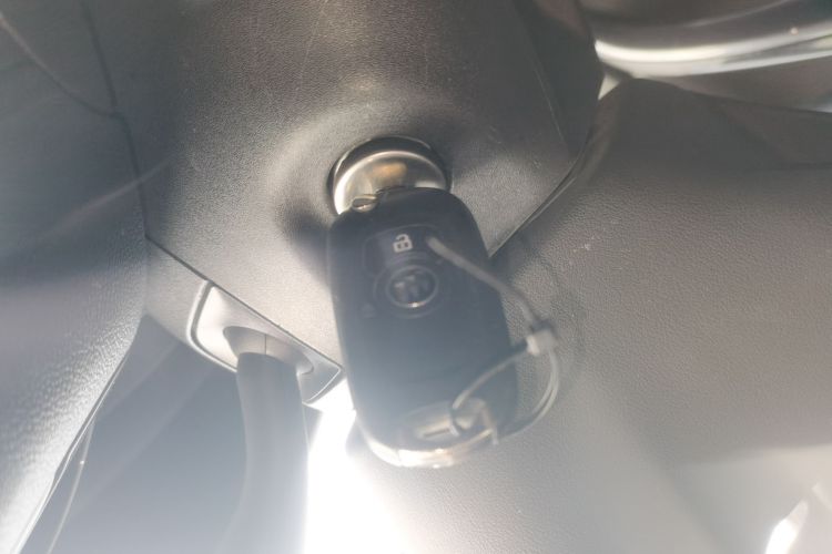 别克 威朗 2016款 两厢 15S 自动领先型中控内饰7001