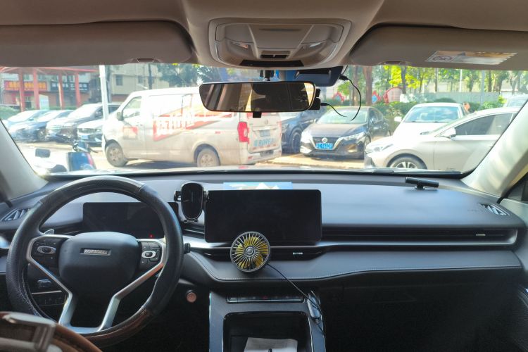 哈弗H6 2022款 第三代 1.5T 自动两驱Pro中控内饰12