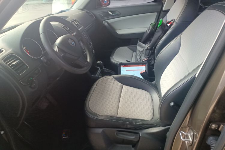 斯柯达 Yeti 2017款 TSI280 DSG前行版局部细节19