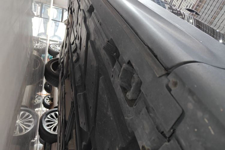 奔驰GLB 2021款 GLB 200 时尚型局部细节9001