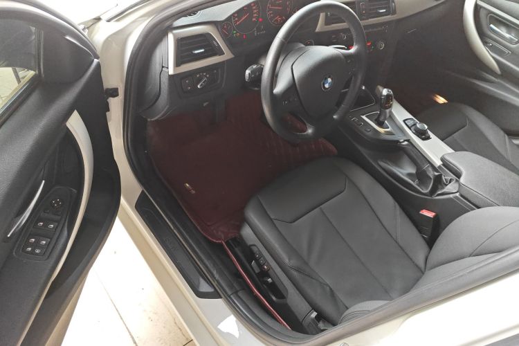 宝马3系 2015款 320Li 超悦版时尚型中控内饰7003