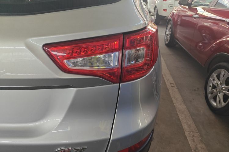 长安CS75 2014款 2.0L 手动豪华型 国V车身外观9