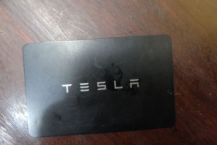 特斯拉 Model Y 2021款 长续航全轮驱动版中控内饰11