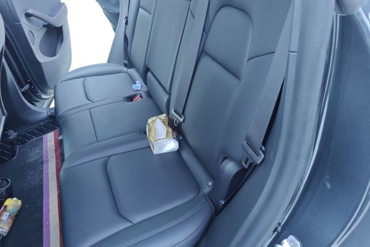 特斯拉 Model Y 2024款 后轮驱动版中控内饰21