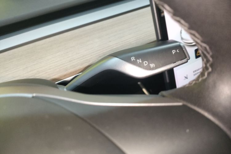 特斯拉 Model 3 2020款 改款 标准续航后驱升级版局部细节18