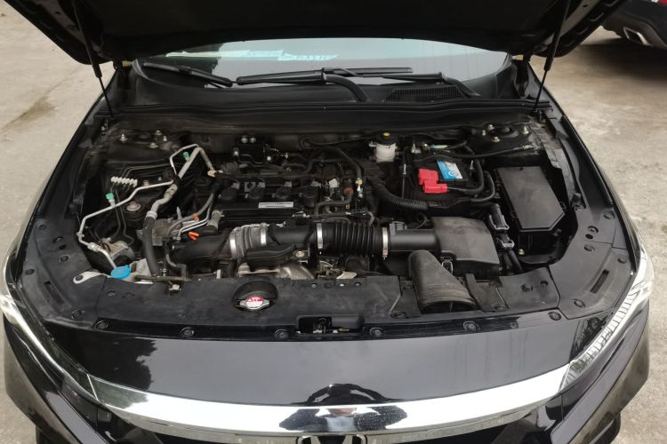 本田 雅阁 2022款 260TURBO 舒适版机舱底盘24