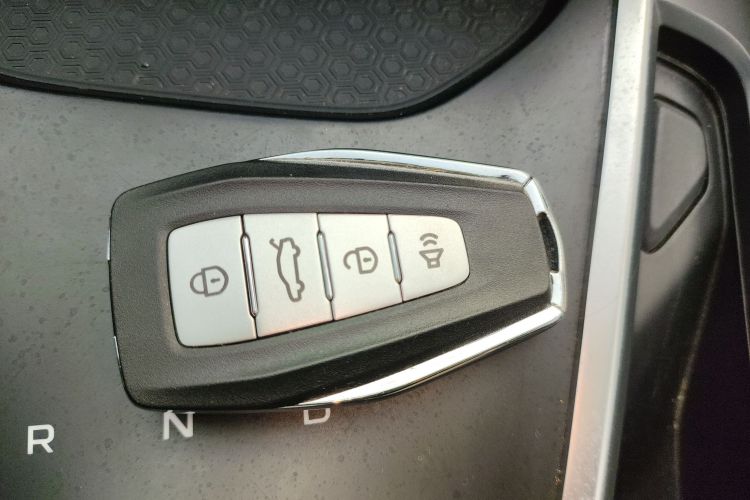 吉利几何A 2024款 410KM 出行版中控内饰11