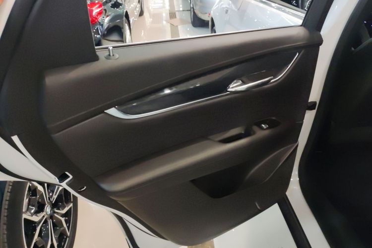 凯迪拉克XT5 2021款 2.0T 两驱豪华型中控内饰7008