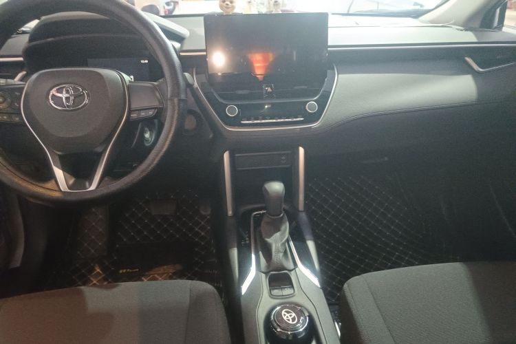 丰田 锋兰达 2023款 2.0L CVT精英版中控内饰18