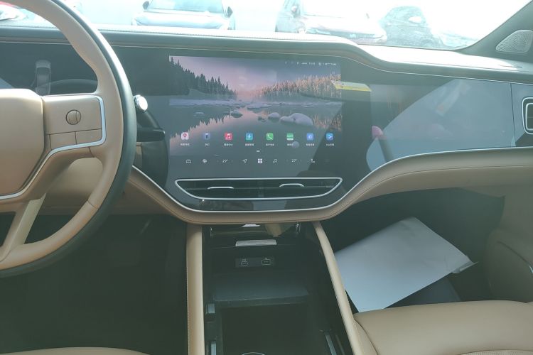 飞凡汽车 飞凡R7 2023款 后驱屏霸版中控内饰16