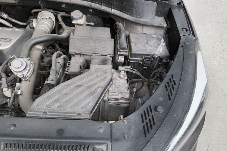 现代 途胜 2015款 1.6T 双离合两驱智能型局部细节9007