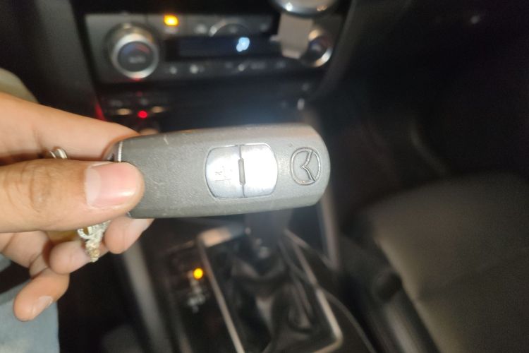 马自达CX-5 2015款 2.5L 自动四驱尊贵型中控内饰11