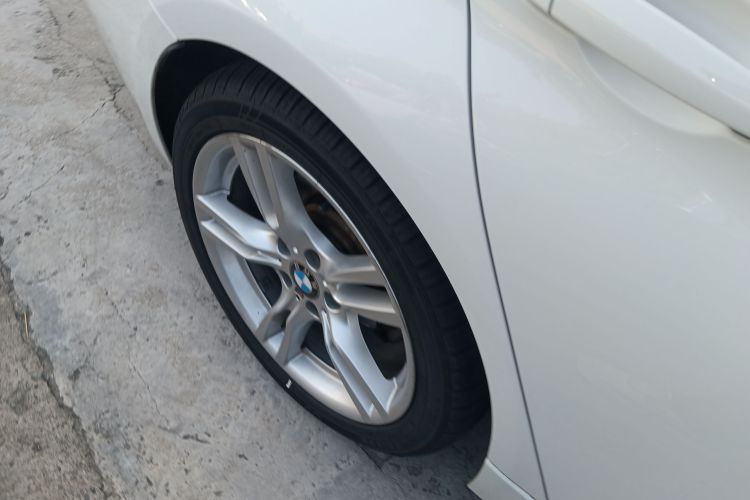 宝马3系 2017款 320Li M运动型车身外观6008