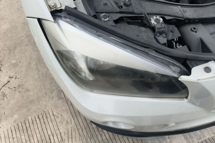 宝马X1 2015款 sDrive18i 时尚晋级版车身外观8