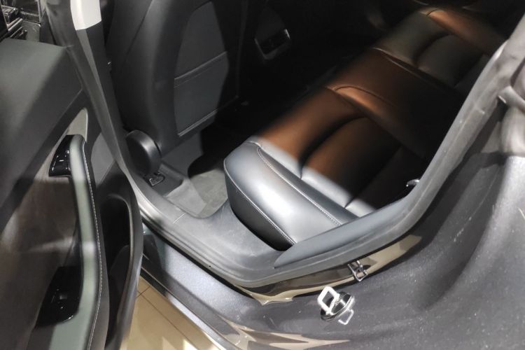 特斯拉 Model 3 2020款 标准续航后驱升级版中控内饰21