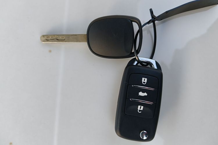 长安启源 长安Lumin 2023款 205km 香沁款中控内饰11