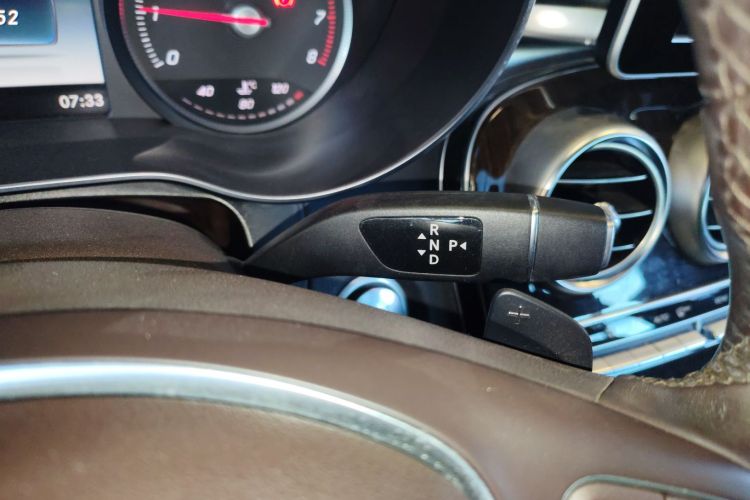 奔驰GLC 2019款 GLC 260 L 4MATIC 动感型局部细节18