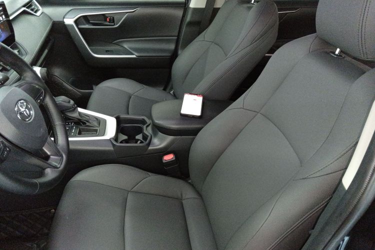 丰田 威兰达 2023款 2.0L CVT两驱领先版中控内饰19