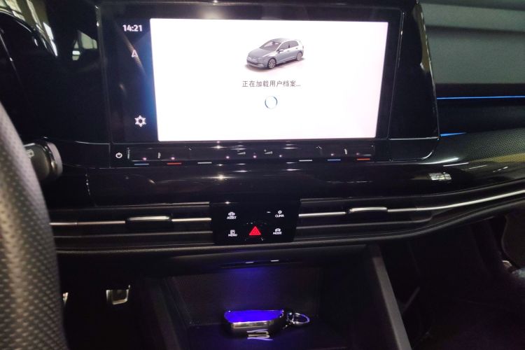 大众 高尔夫 2023款 改款 280TSI DSG R-Line中控内饰16