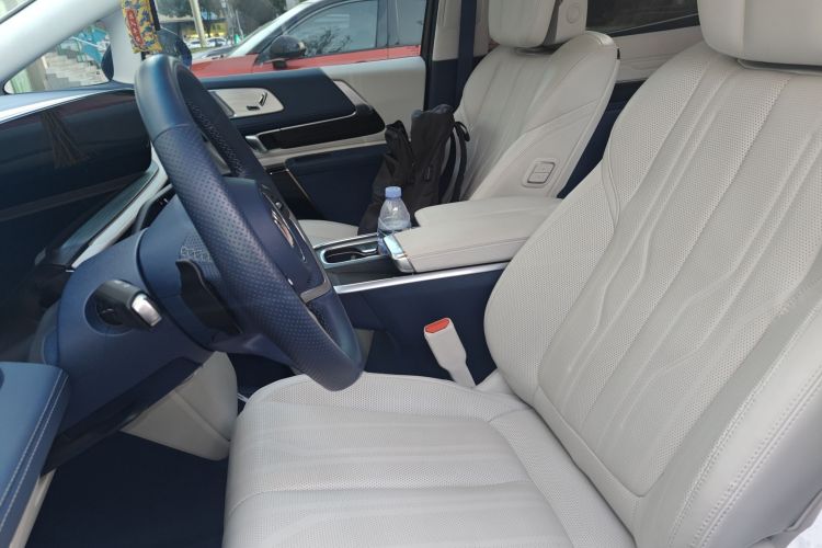 别克 世纪 2023款 2.0T 六座蕴世版局部细节19