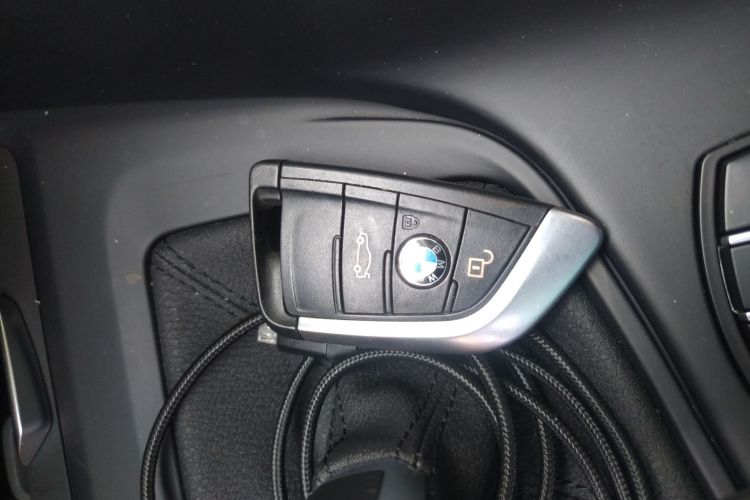 宝马X1 2020款 sDrive25Li 领先型中控内饰11