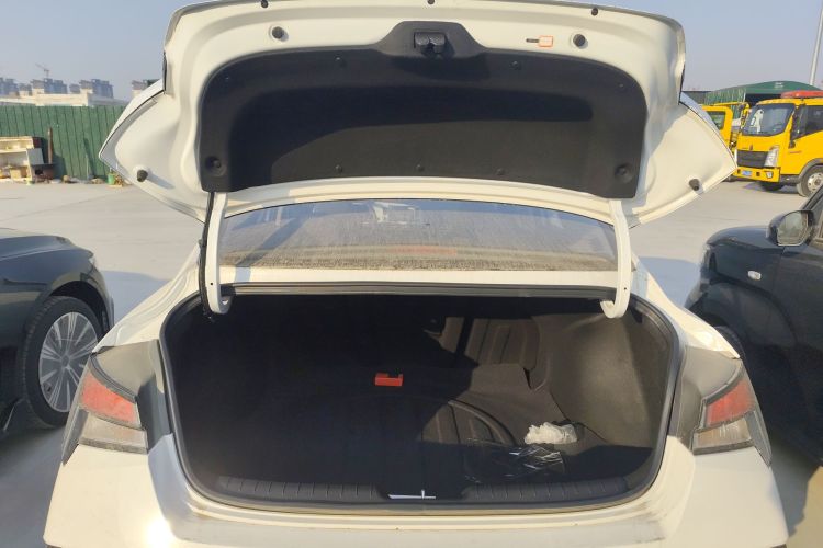 现代 伊兰特 2023款 1.5L CVT GLX精英版局部细节23