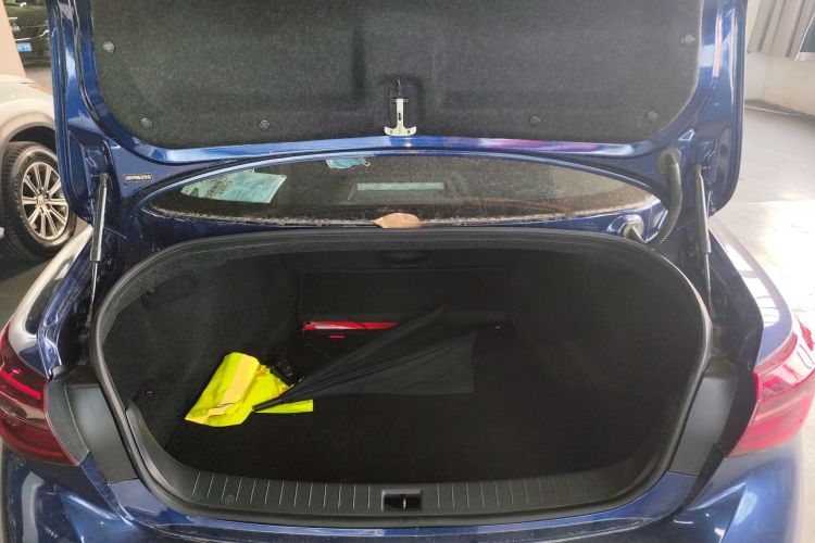 英菲尼迪Q50L 2018款 2.0T 逸享版 国VI局部细节23