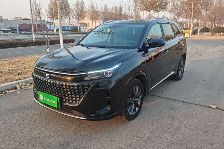 蓝电E5 2023款 1.5L DE-i 100KM畅享型 5座车身外观1