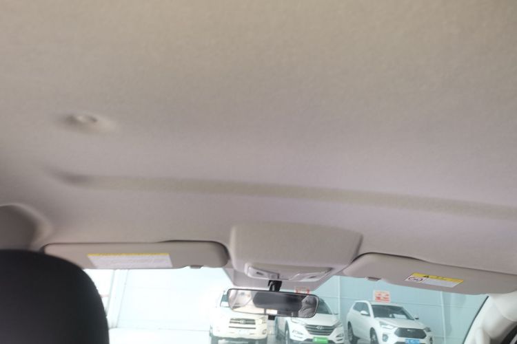 长城 炮 2023款 2.0T商用版自动柴油两驱精英型长箱GW4D20M局部细节22