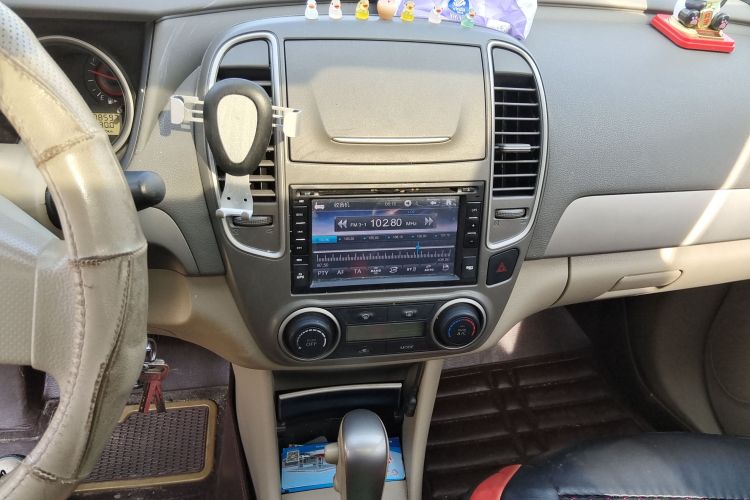 日产 轩逸 2016款 经典 1.6XE 自动领先版中控内饰16